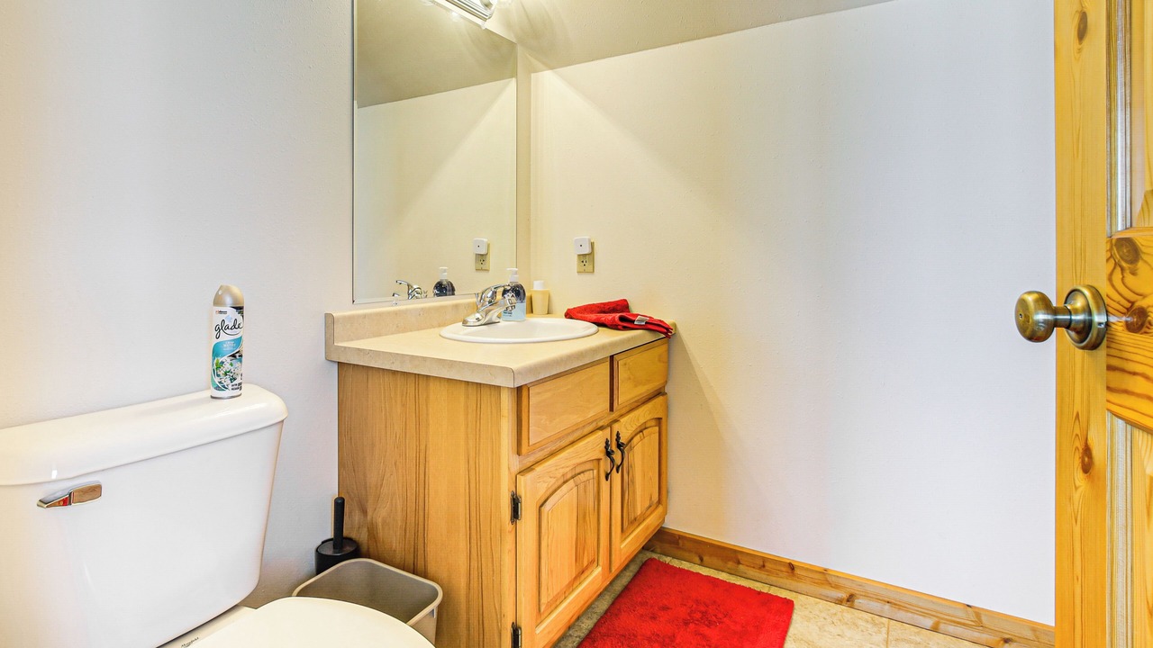 Photo of Bathroom in Abrams