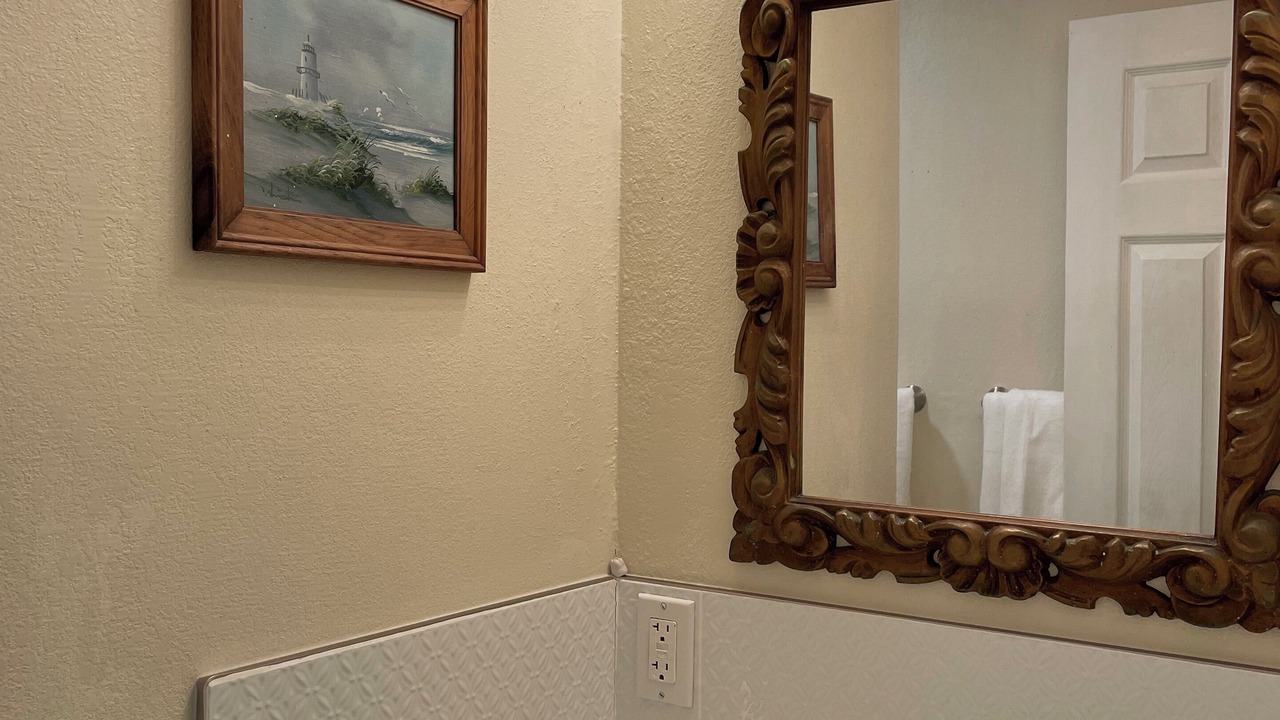 Photo of Bathroom in Lakeshore