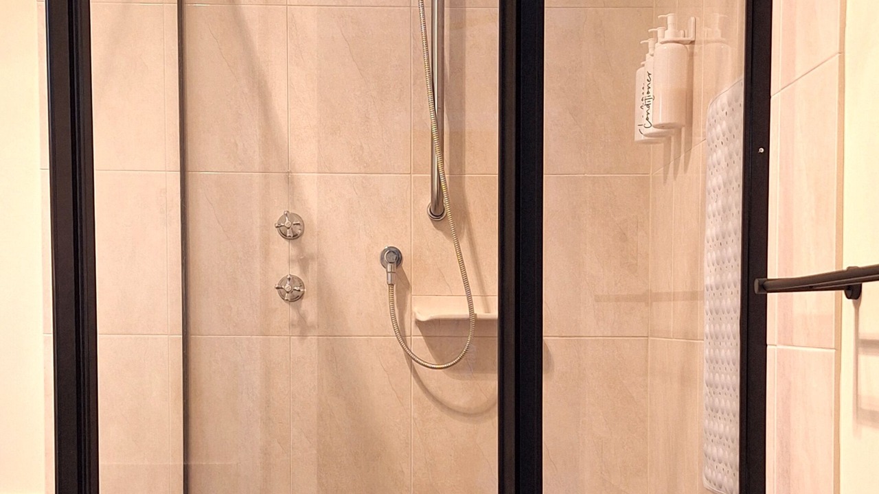 Photo of Bathroom in Altona