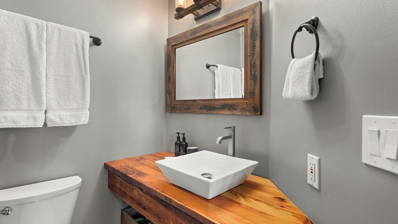Photo of Bathroom in Warren