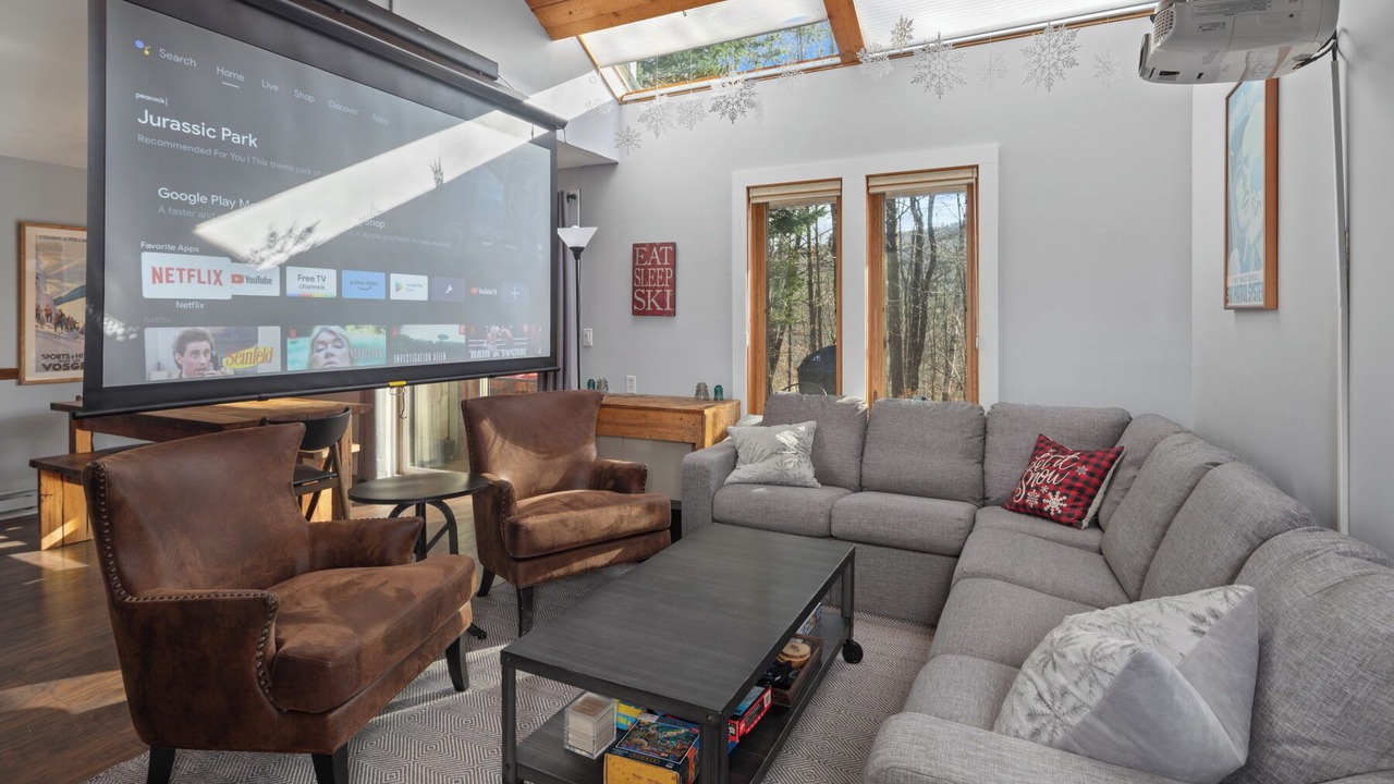 Photo of Livingroom in Warren