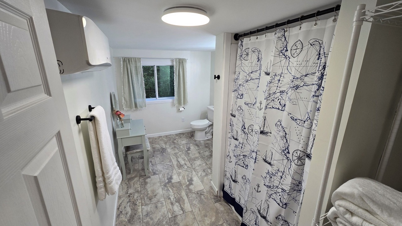 Photo of Bathroom in Glenburn