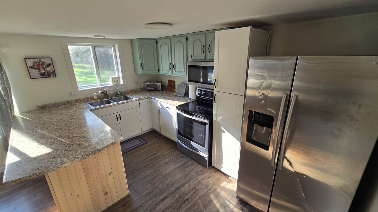 Photo of Kitchen in Glenburn