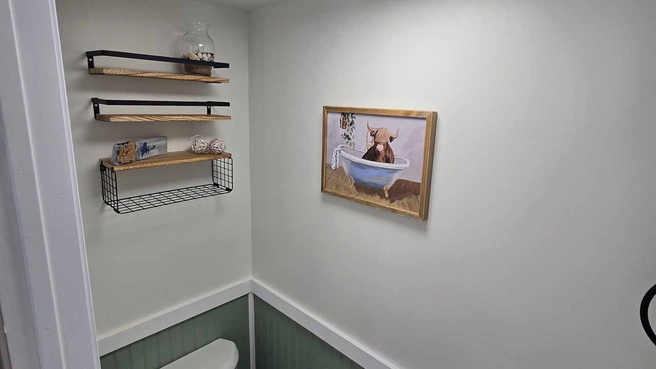 Photo of Bathroom in Glenburn