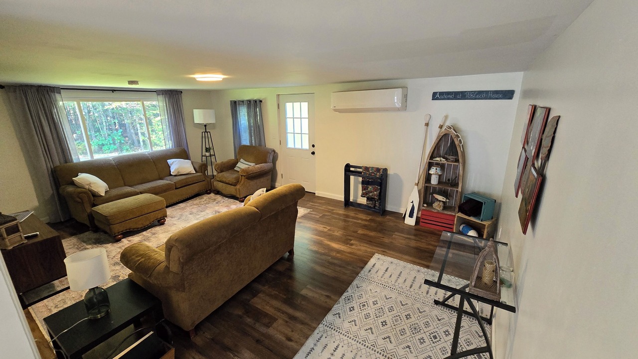 Photo of Livingroom in Glenburn