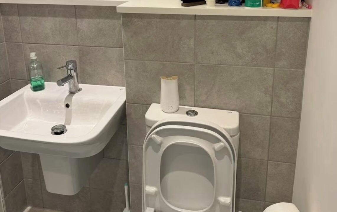 Photo of Bathroom in Gascoigne