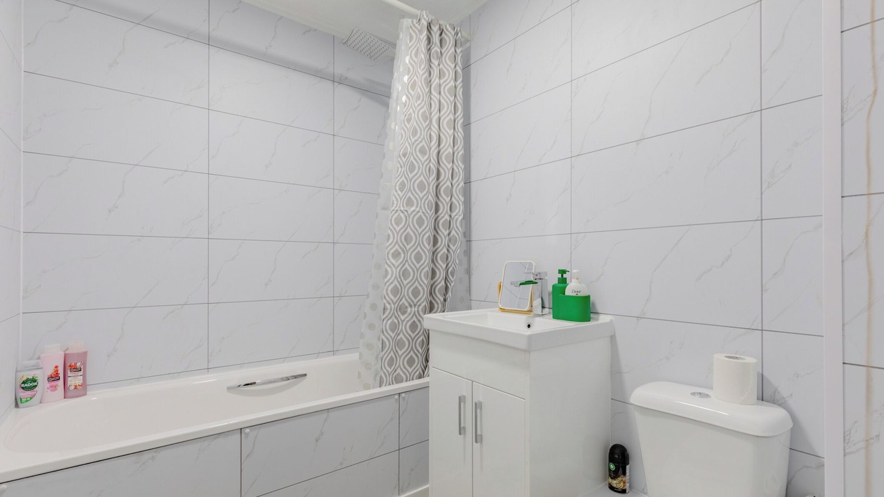 Photo of Bathroom in Docklands