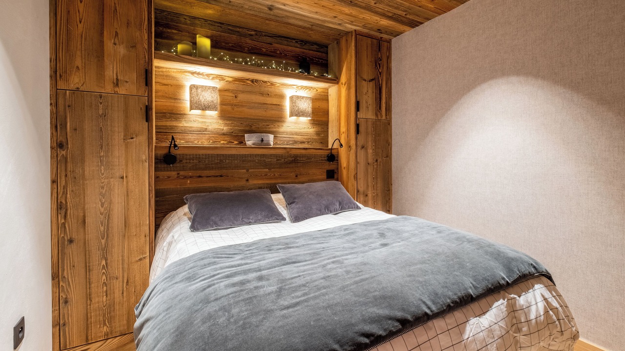 Photo of Bedroom in Demi-Quartier