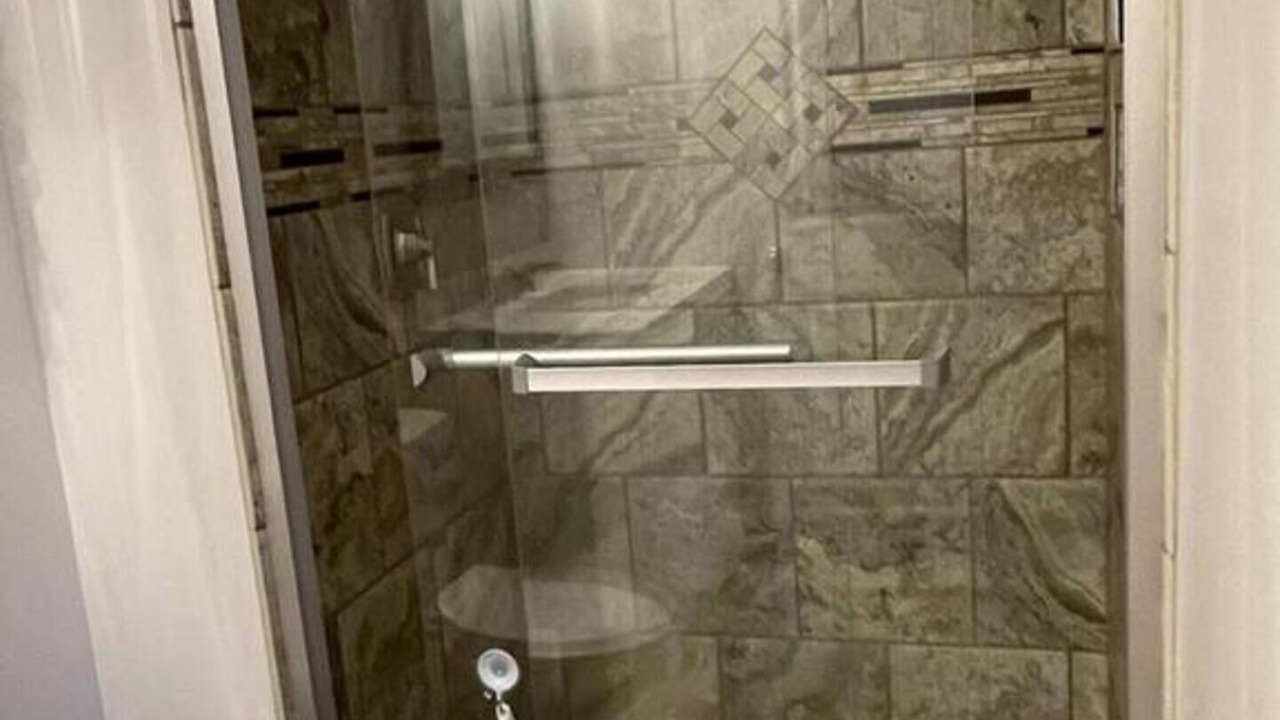 Photo of Bathroom in Lakeview