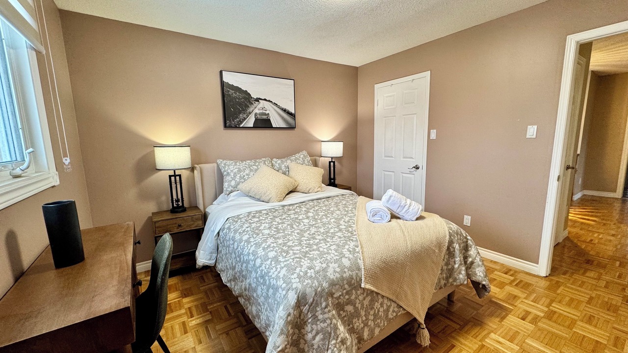 Photo of Bedroom in Erin Mills