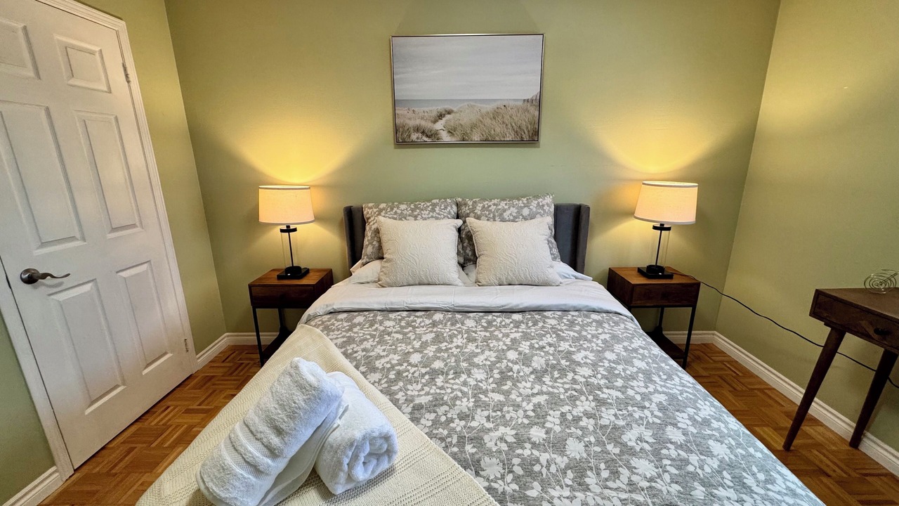 Photo of Bedroom in Erin Mills