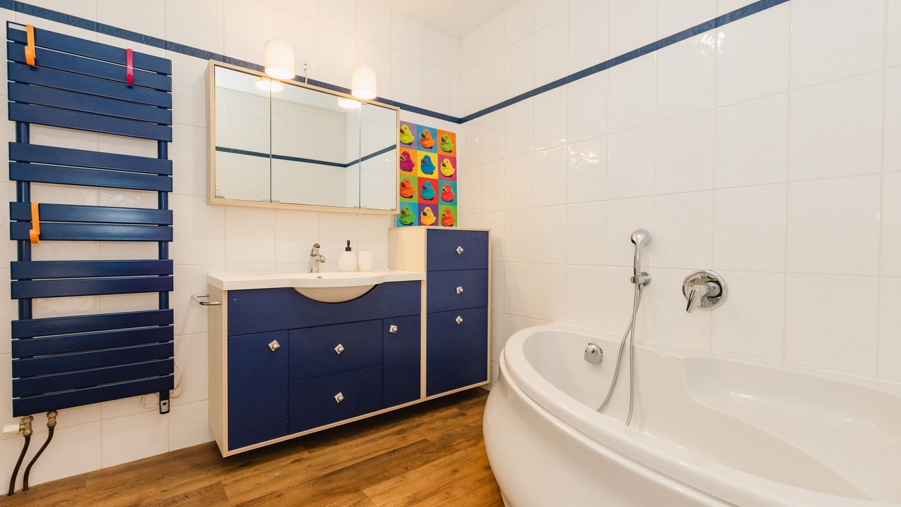 Photo of Bathroom in Pace