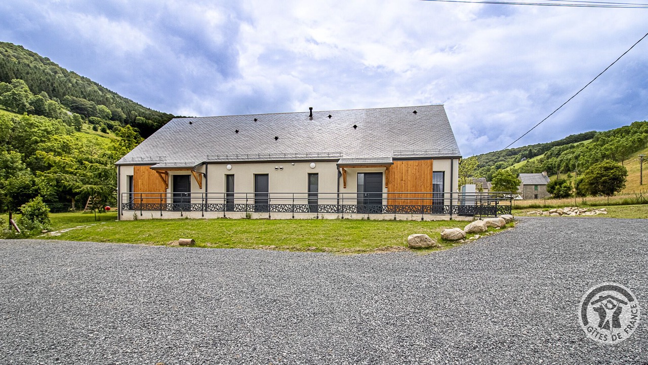 Photo of Outdoor in Campan