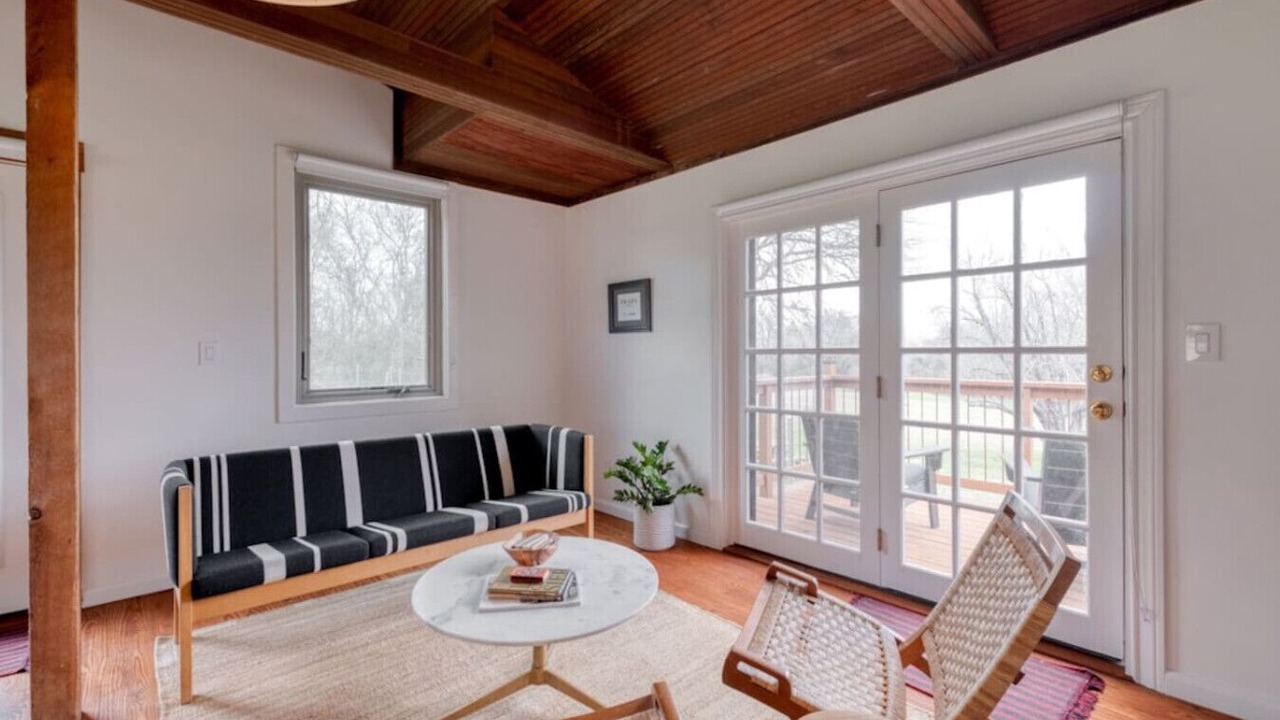 Photo of Livingroom in Bastrop