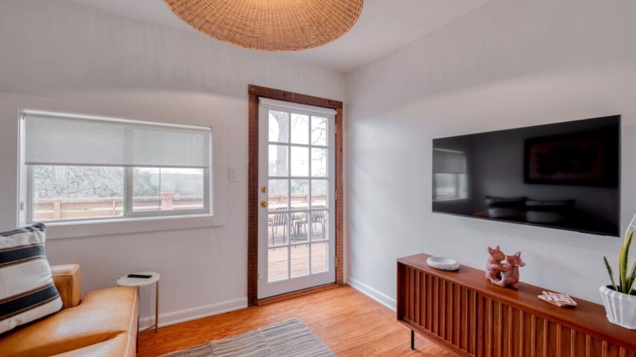 Photo of Livingroom in Bastrop