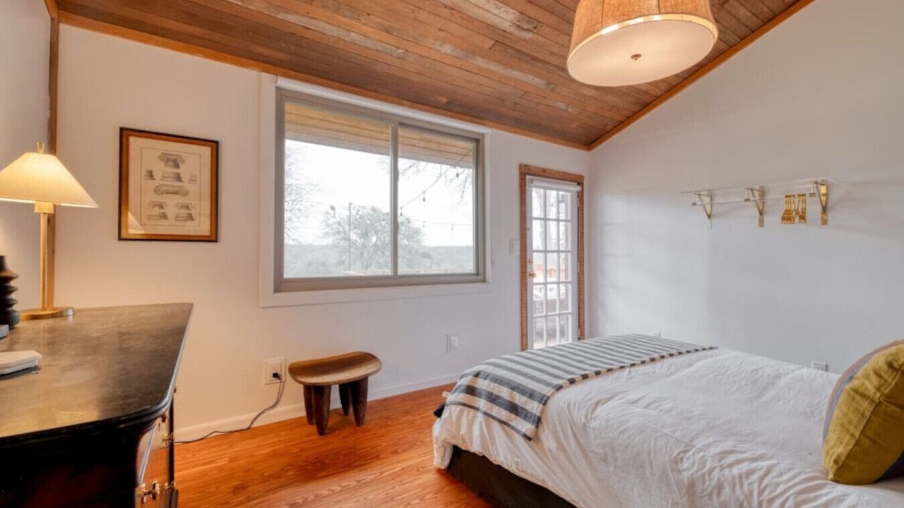 Photo of Bedroom in Bastrop
