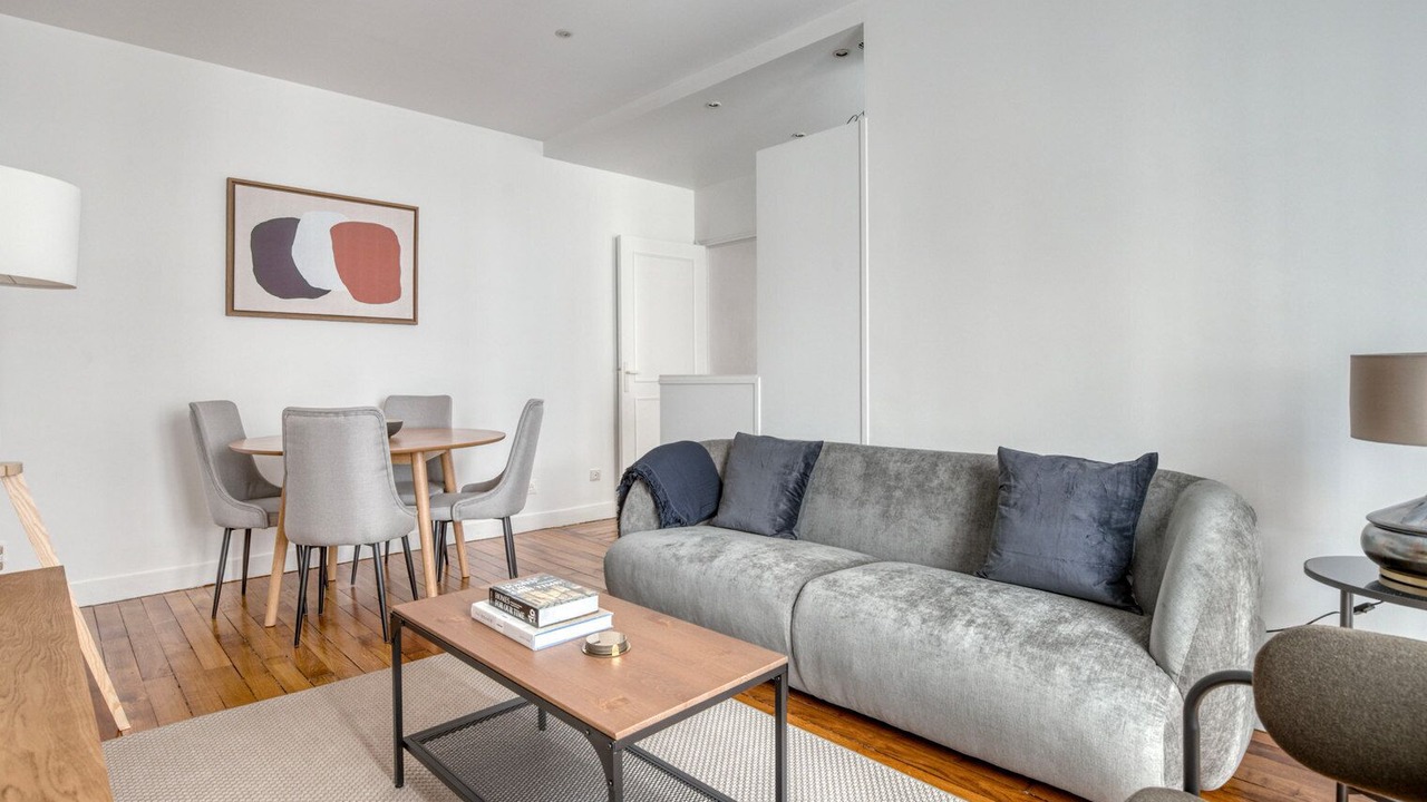 Photo of Livingroom in Quartier de l'Ecole-Militaire