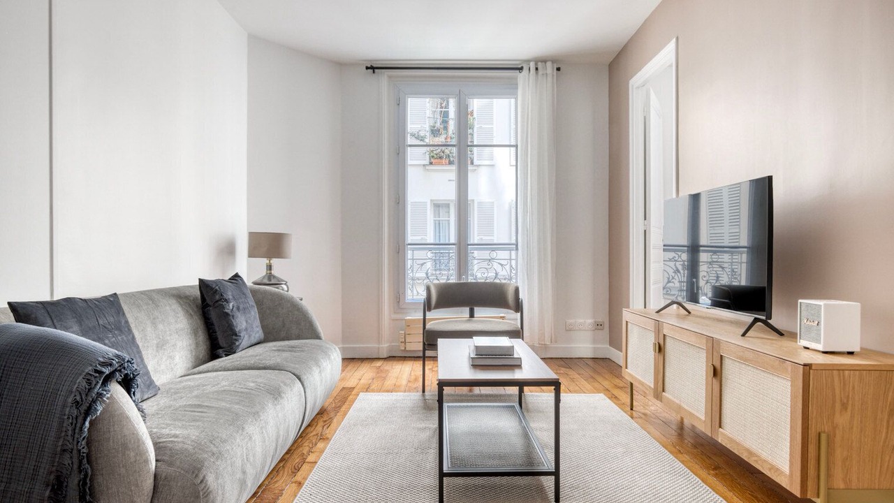 Photo of Livingroom in Quartier de l'Ecole-Militaire