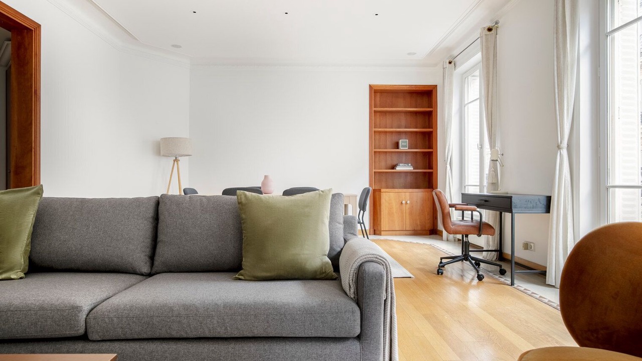 Photo of Livingroom in Quartier de la Plaine-de-Monceaux
