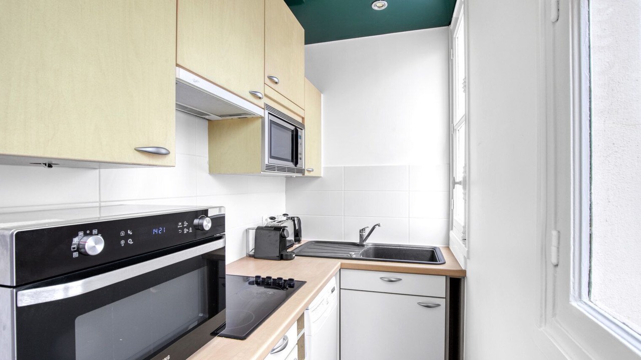 Photo of Kitchen in Quartier de l'Ecole-Militaire