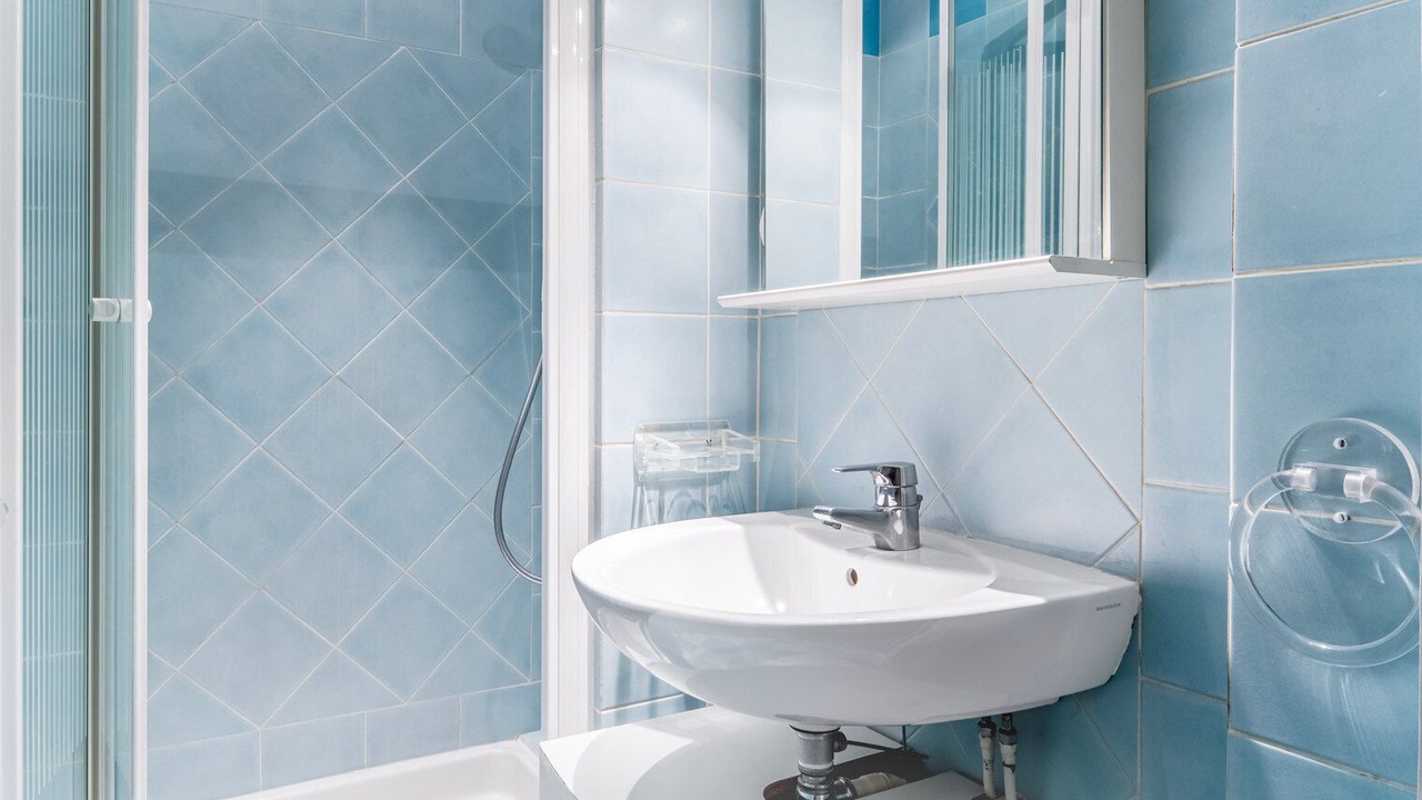 Photo of Bathroom in Quartier de la Plaine-de-Monceaux