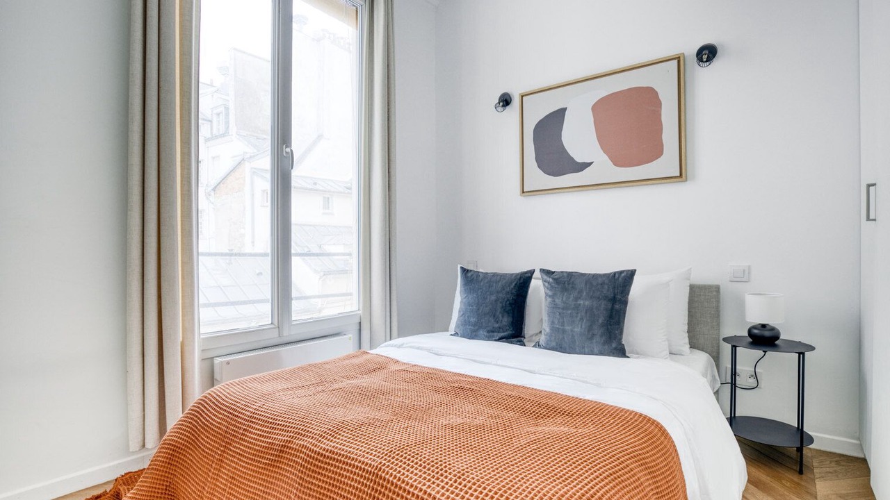 Photo of Bedroom in 6th Arrondissement
