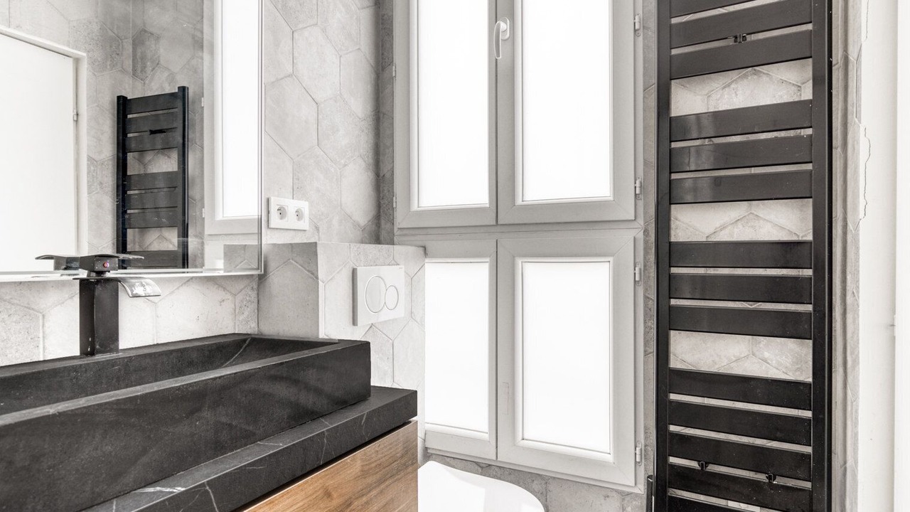 Photo of Bathroom in 6th Arrondissement