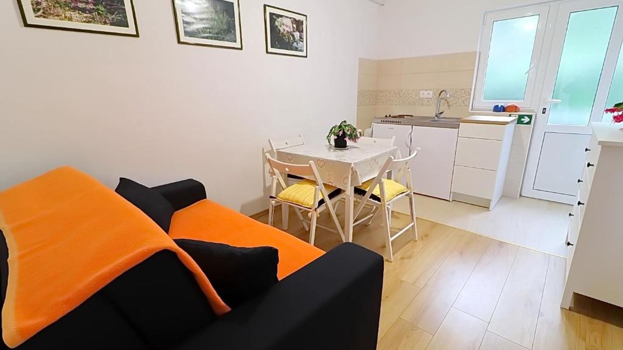 Photo of Livingroom in Polace
