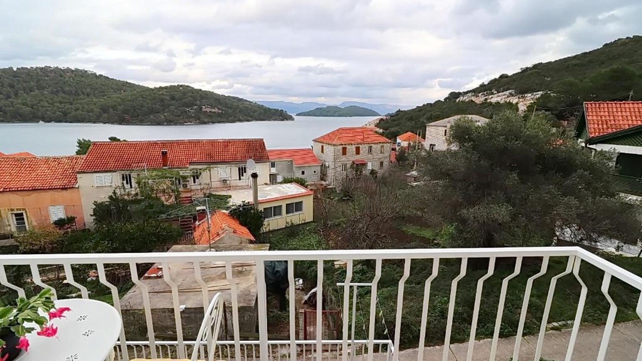 Photo of Outdoor in Polace