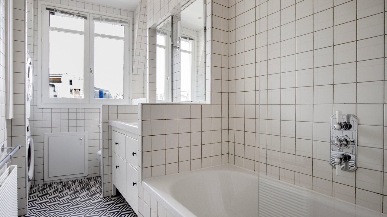 Photo of Bathroom in Val-de-Grace