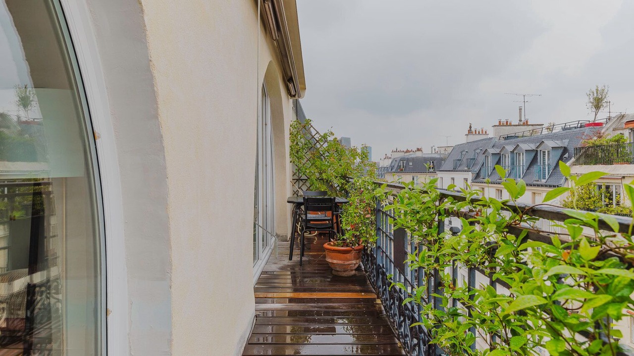 Photo of Patio Balcony in Val-de-Grace