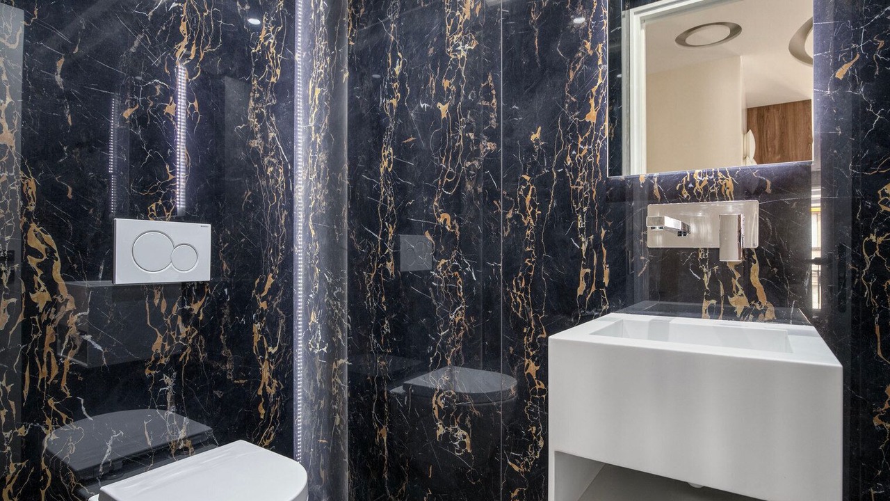Photo of Bathroom in Porte-Dauphine