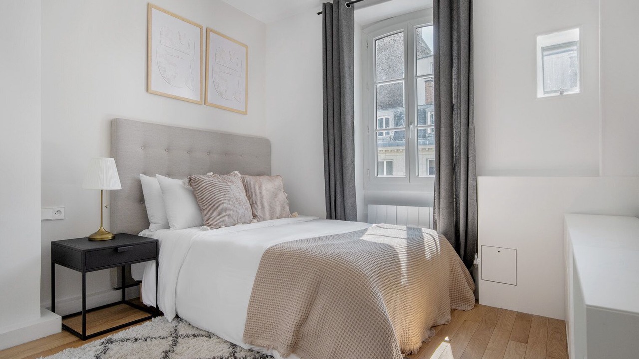 Photo of Bedroom in Faubourg-du-Roule