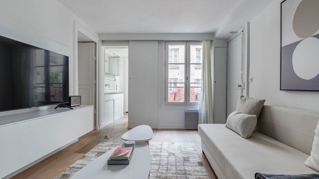 Photo of Livingroom in 6th Arrondissement