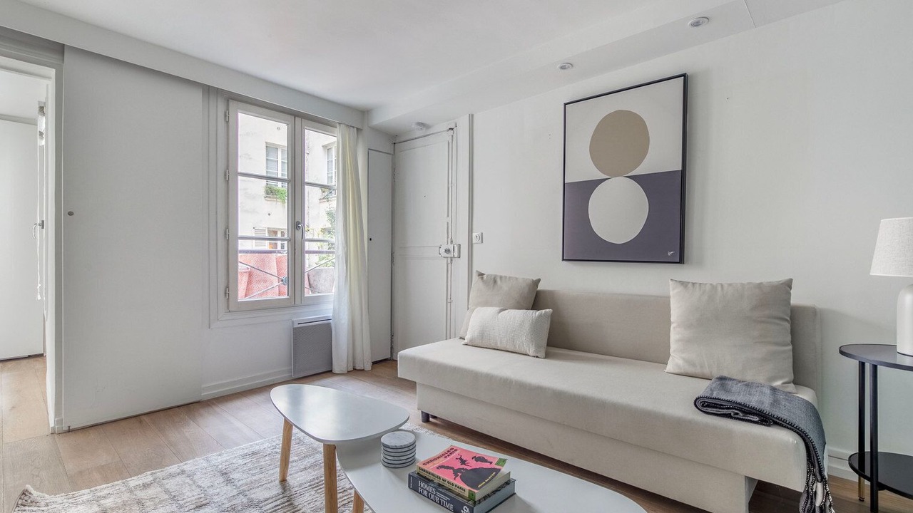 Photo of Livingroom in 6th Arrondissement