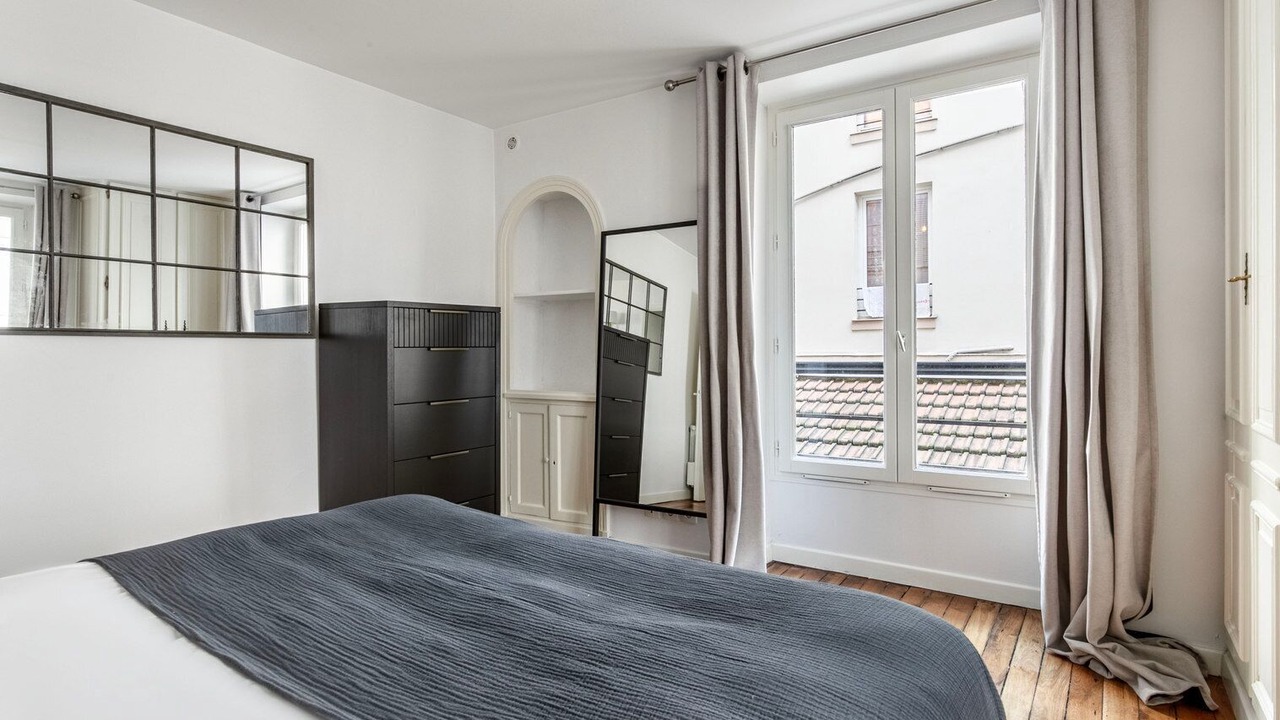 Photo of Bedroom in Chaillot