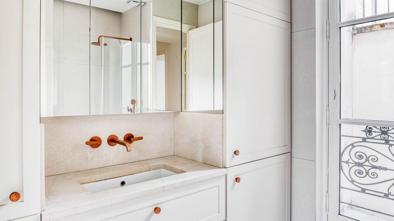 Photo of Bathroom in Faubourg-du-Roule