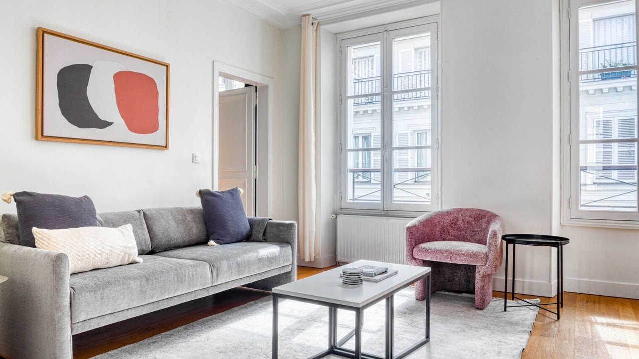 Photo of Livingroom in 8th Arrondissement