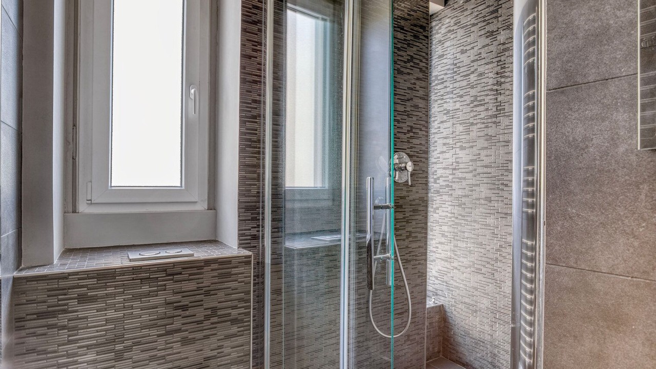 Photo of Bathroom in Arsenal