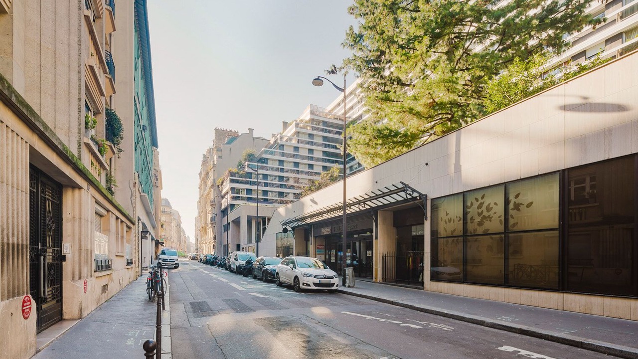 Photo of Others in Porte-Dauphine