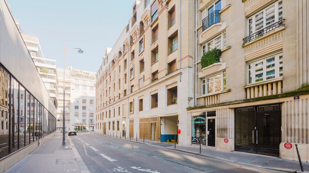 Photo of Others in Porte-Dauphine