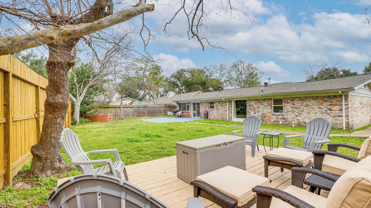 Photo of Patio Balcony in Woodlake - Briar Meadow