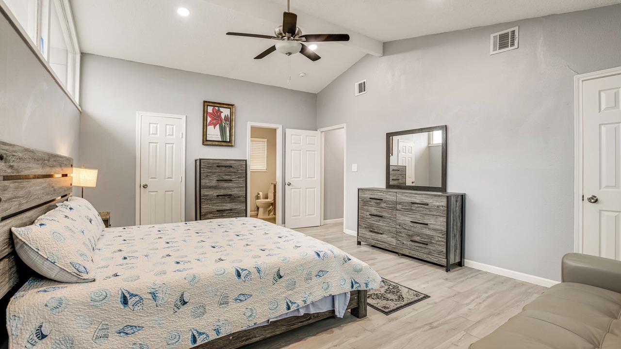 Photo of Bedroom in Woodlake - Briar Meadow