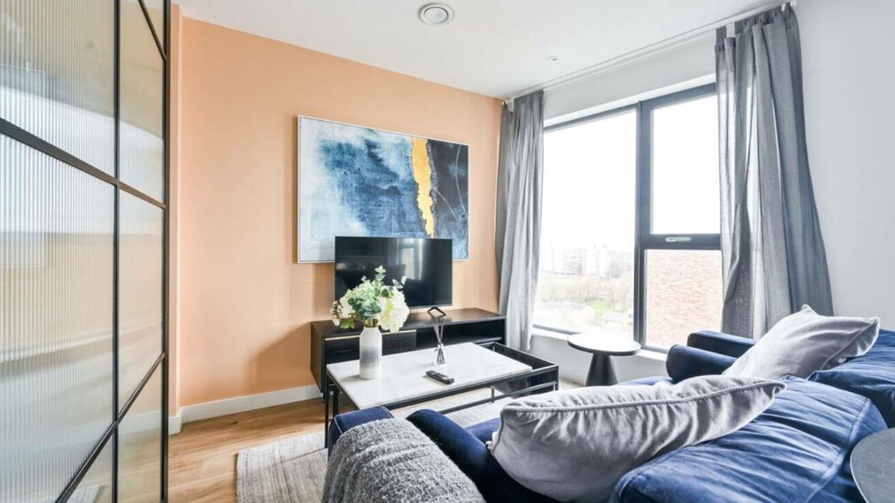 Photo of Livingroom in Bromley North