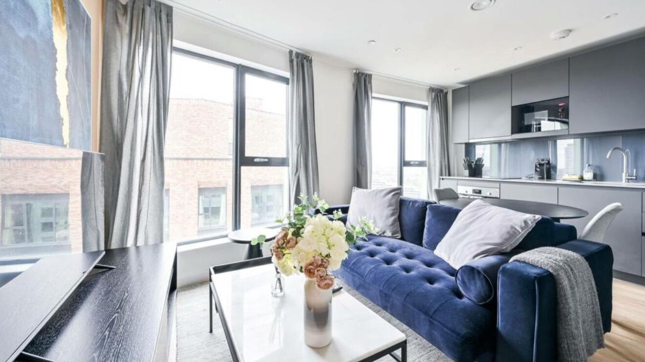 Photo of Livingroom in Bromley North