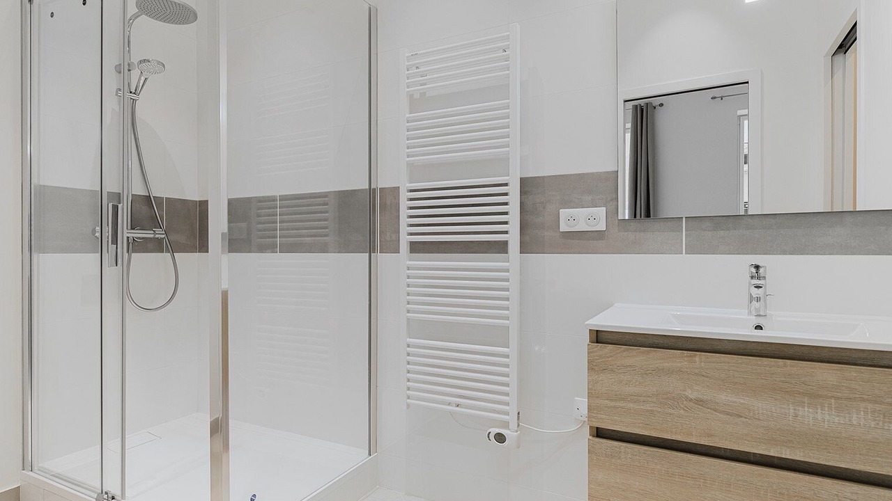 Photo of Bathroom in Arts-et-Metiers