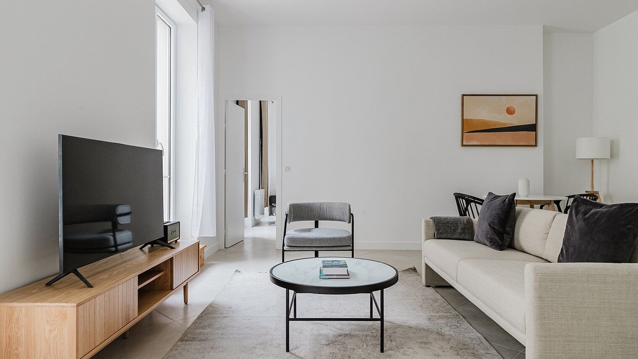 Photo of Livingroom in Arts-et-Metiers