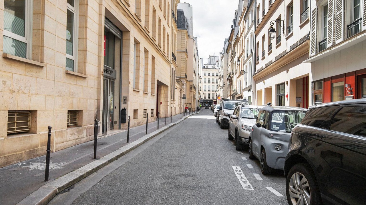 Photo of Others in Paris City Center