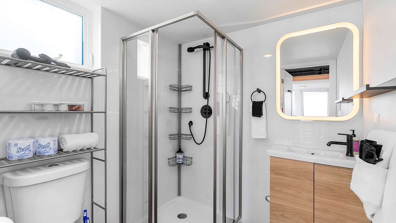 Photo of Bathroom in Columbia City