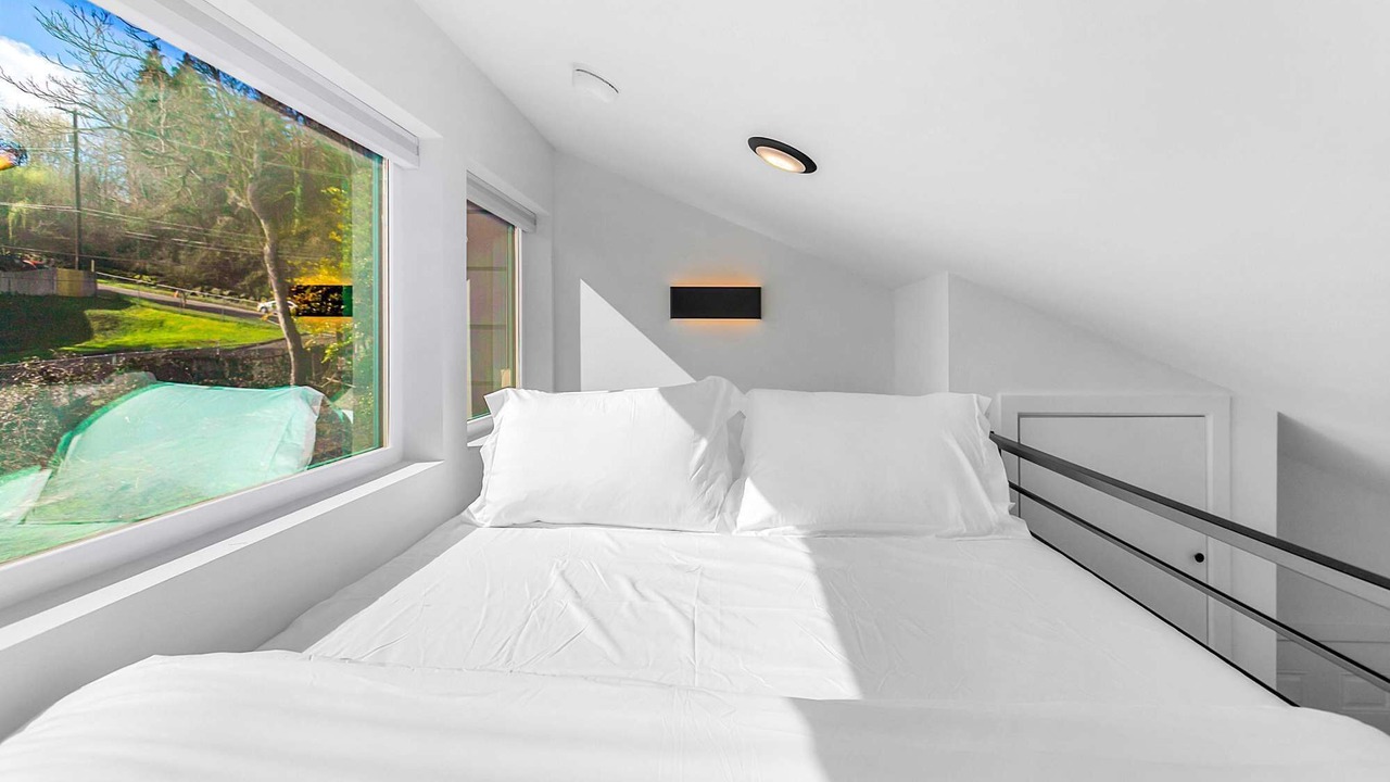 Photo of Bedroom in Columbia City